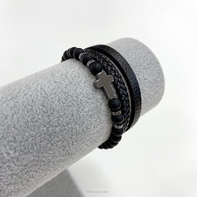 Armband leer/kralen kruisje zwart 19cm