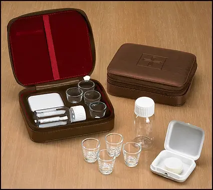 4 cup portable communion set