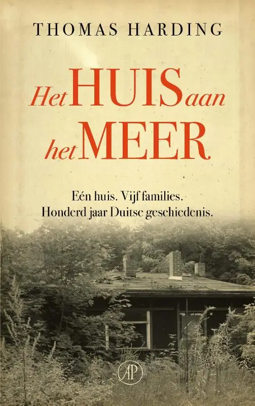 Huis aan het meer